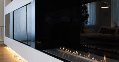 How to choose a fireplace for a country house?