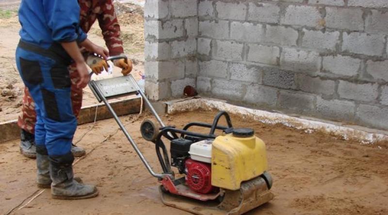 Instalarea unei podele de beton la sol într-o casă privată cu propriile mâini